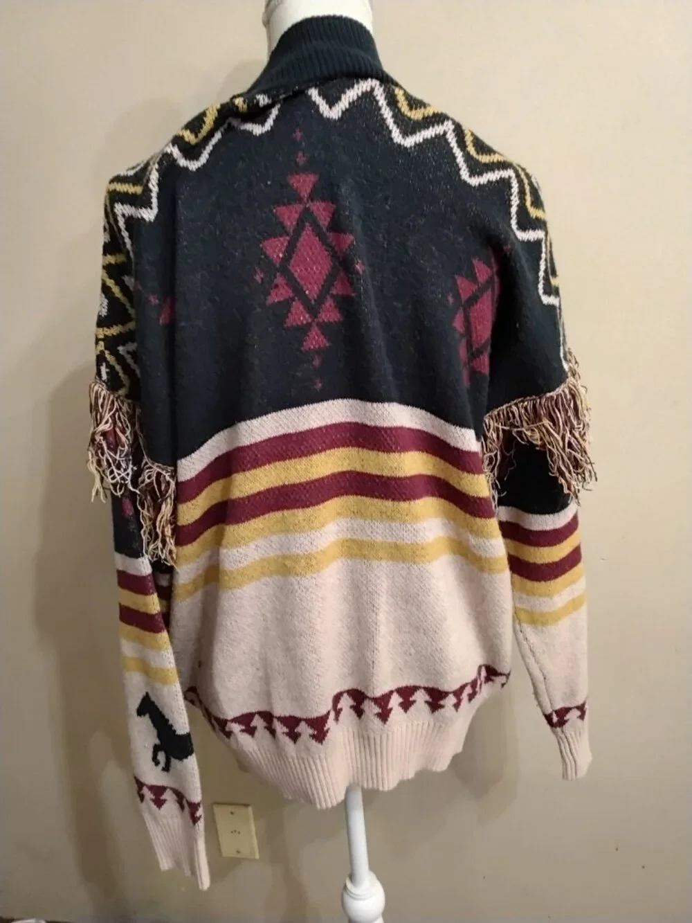 Sterling & Stitch Southwestern Fringe Pullover Sweater Size S Aztec Horse